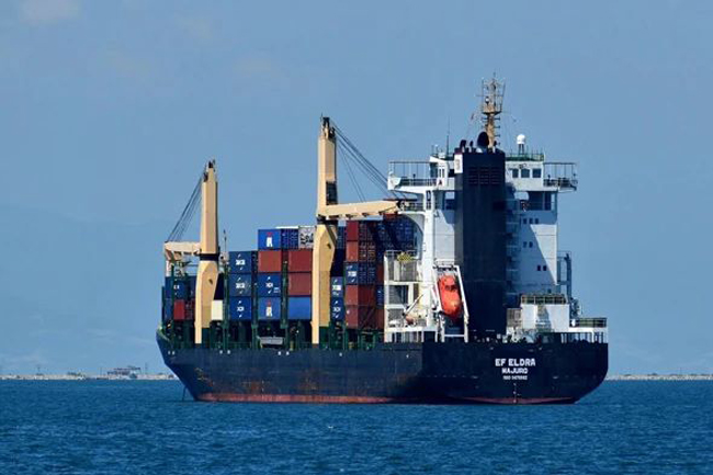Las exportaciones de neumáticos de China muestran un fuerte crecimiento en mayo de 2025